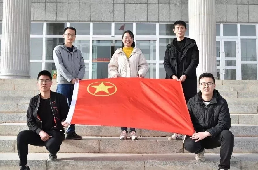 采访组在乌恰