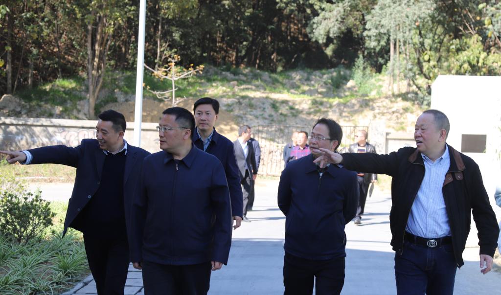 走访校园