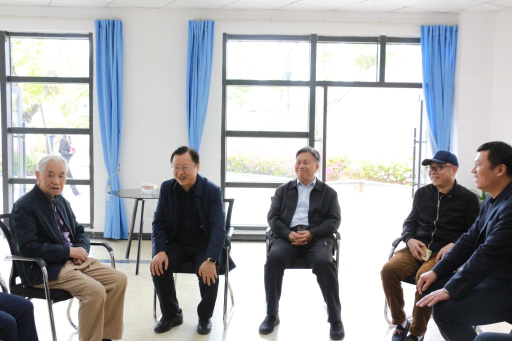 座谈交流